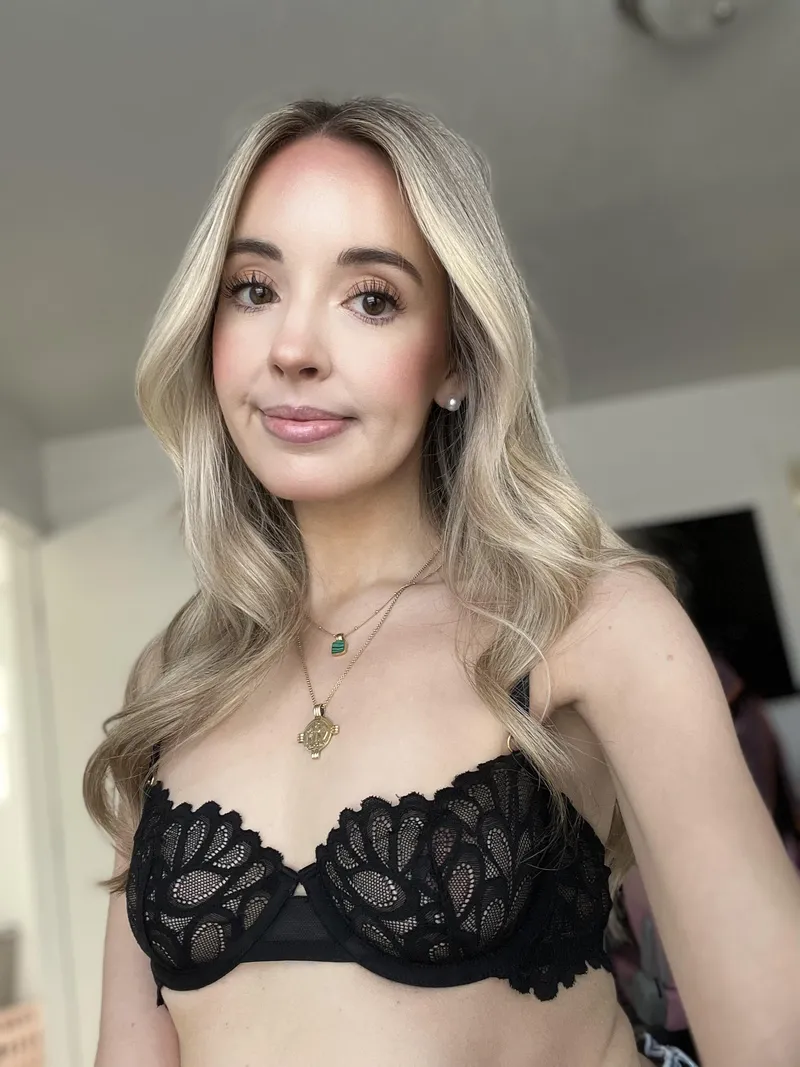 Thumbnail Elegance Defined: A Stylish Approach in LaBeauteFeminine by vegansoda