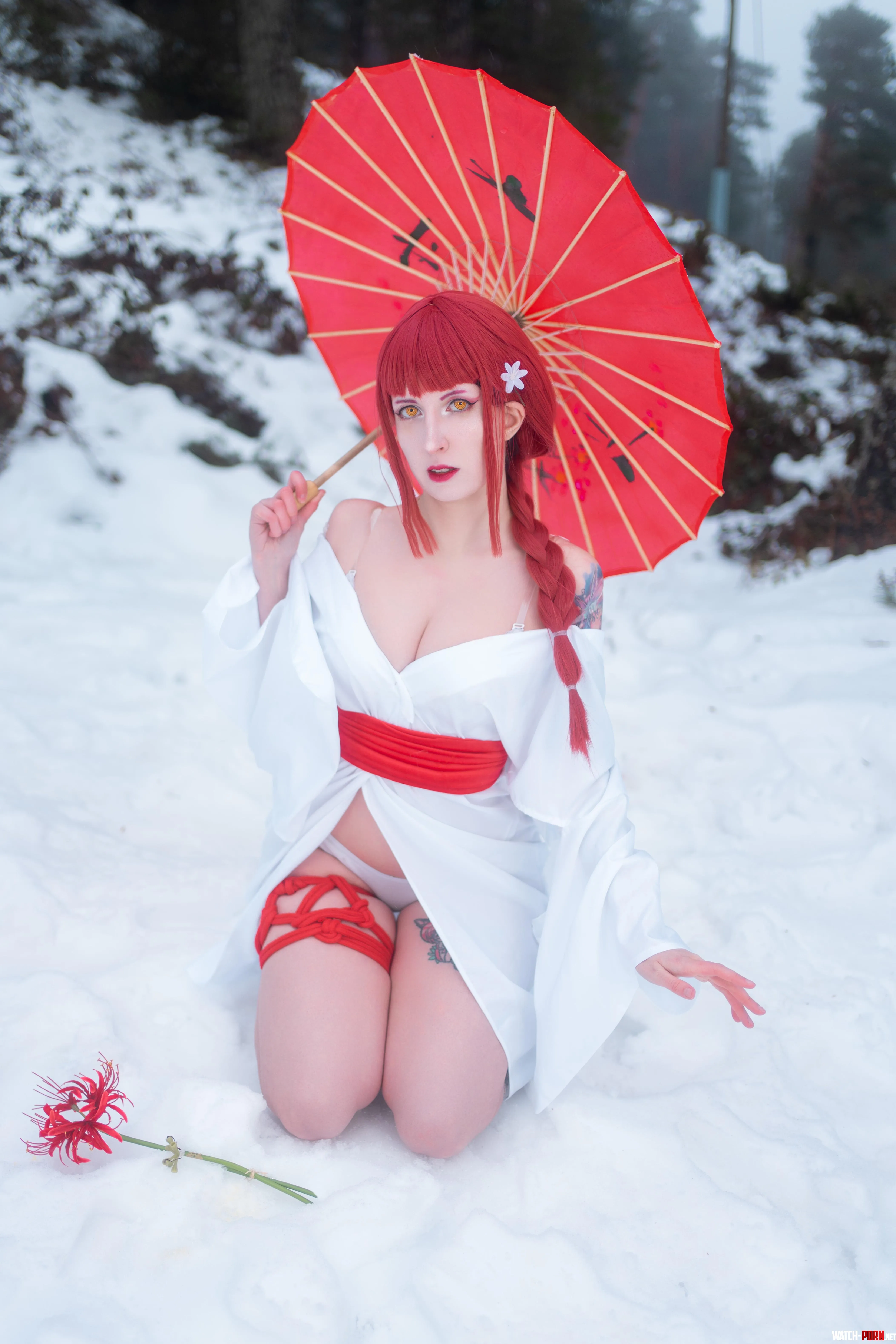 Makima from Chainsaw Man by Kerocchi snow cosplay by kerocchi