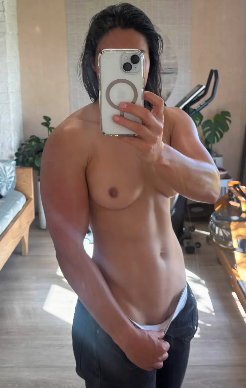 Thumbnail Meet Your New Muscle Mommy: A Deep Dive into NSFW_Hardbodies with AryFit