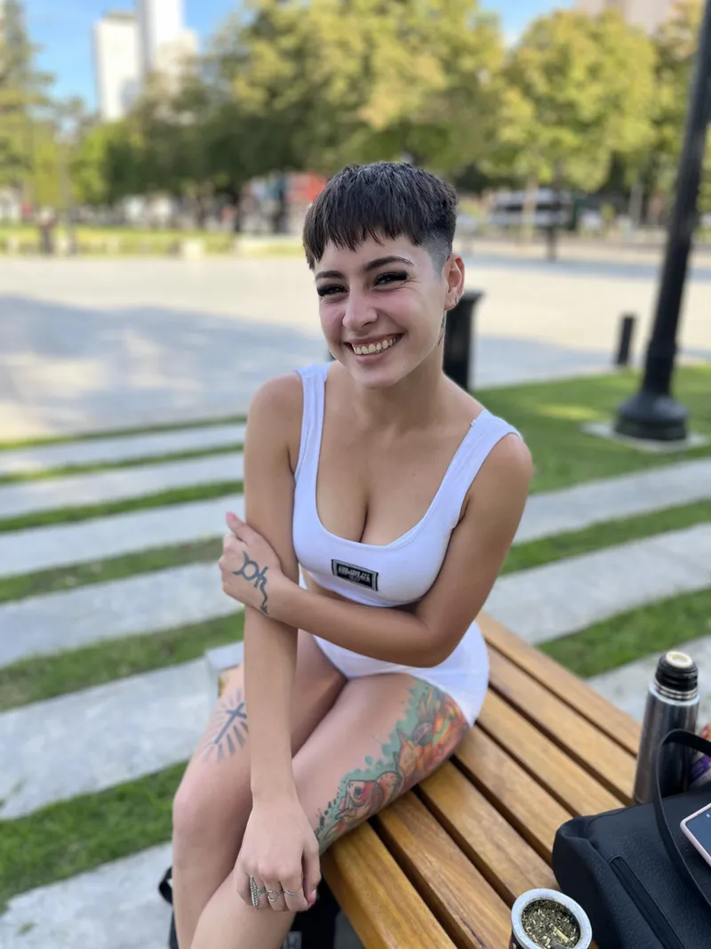 Thumbnail Hey There Handsome by Ok_Objective_6185 | Shorthairchicks Category