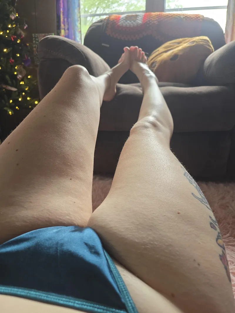 Thumbnail Embracing Long Legs with Loving Kisses | freckledpeachfuzz