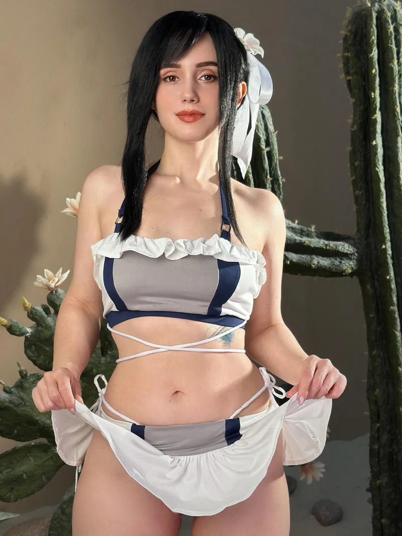 Thumbnail Captivating Tifa Lockhart Cosplay by JyuSan