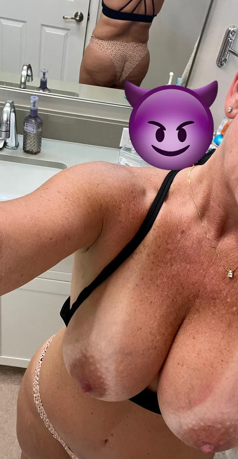 Thumbnail FL_cpl_BA1023: A Wait Worthwhile in MilfPanties' Sensuality