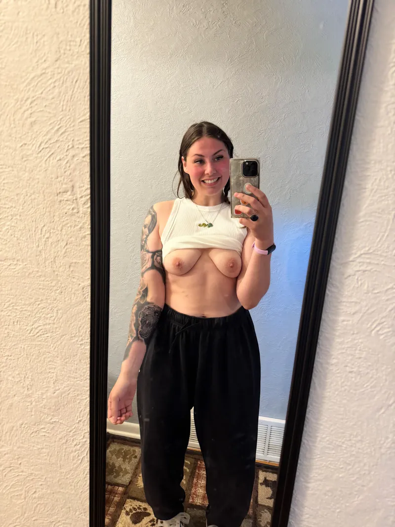 Thumbnail 26-Year-Old Mom: Would You F*ck, Pass, or Marry? by Brittfaithm
