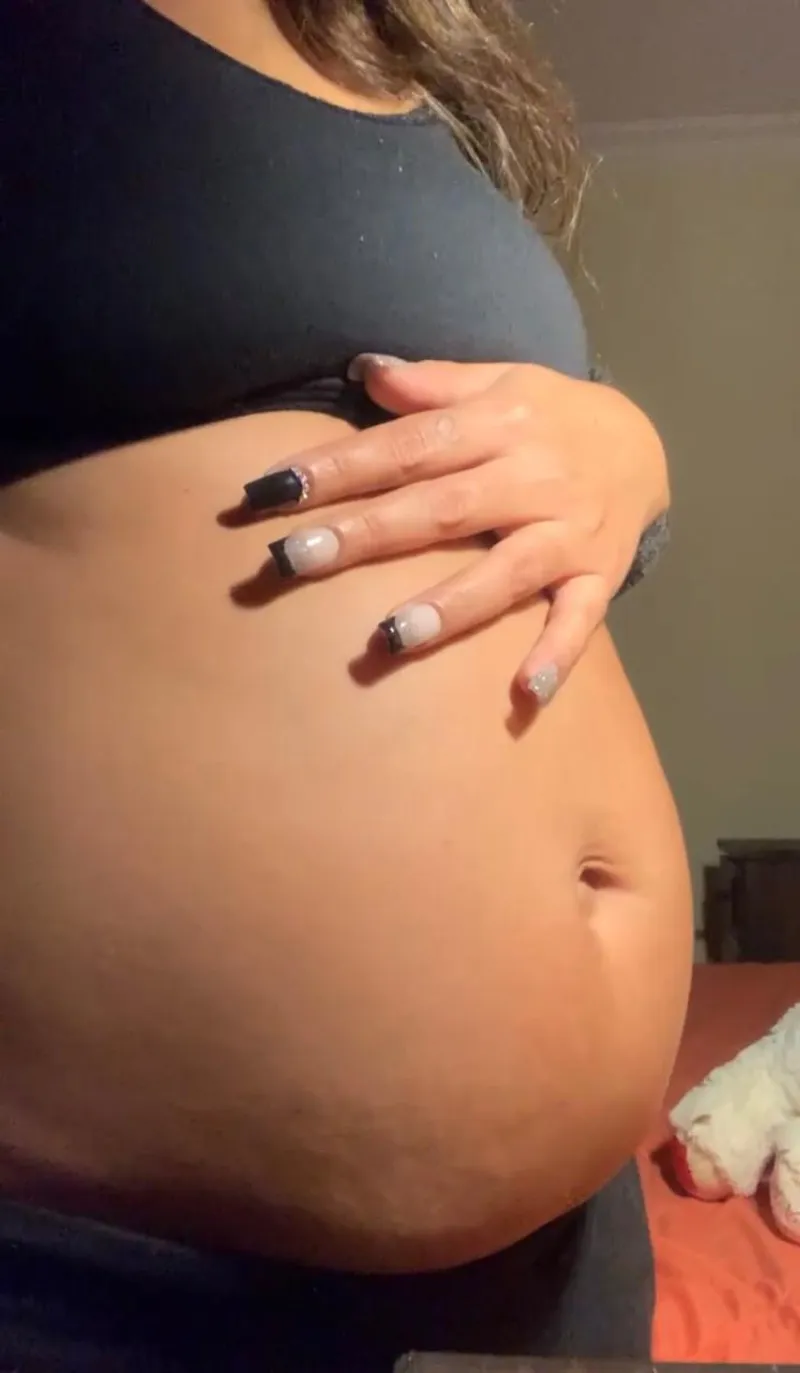 Thumbnail Get Fatter or Content? Self-Image Dilemma by sweetsophie01