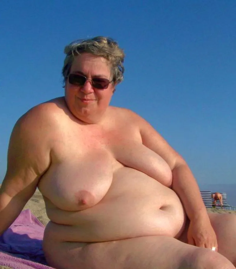 Thumbnail Celebrating Beautiful Big Tits with Green-Salary9555