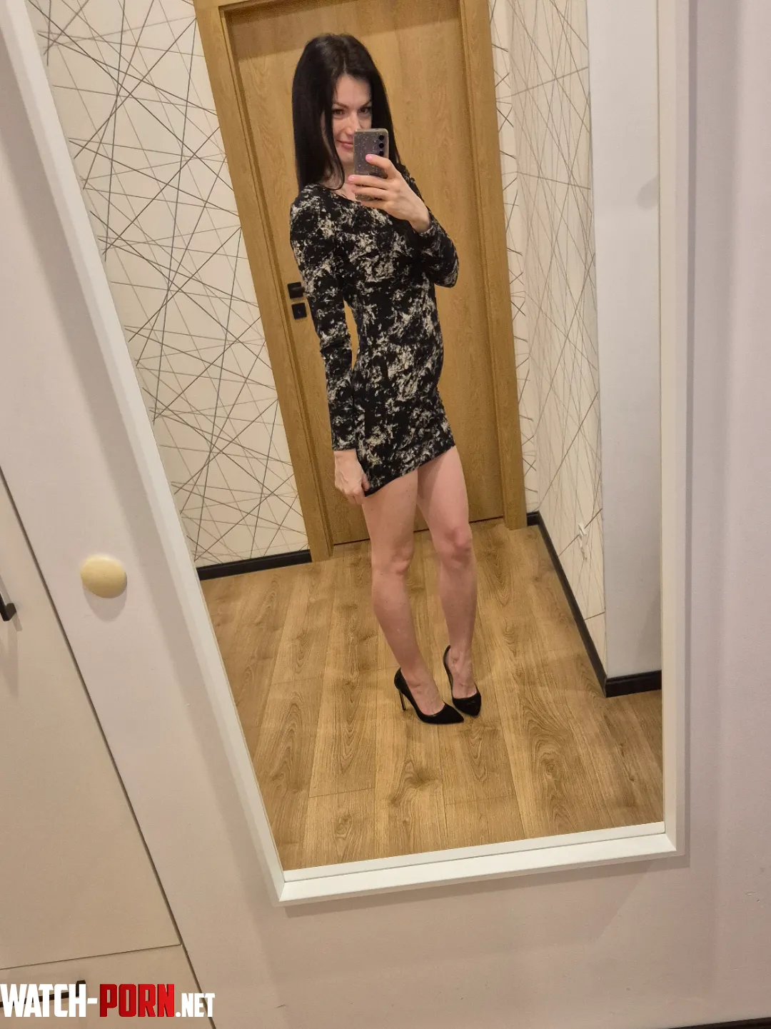 Tight dress. by MartaPeonly