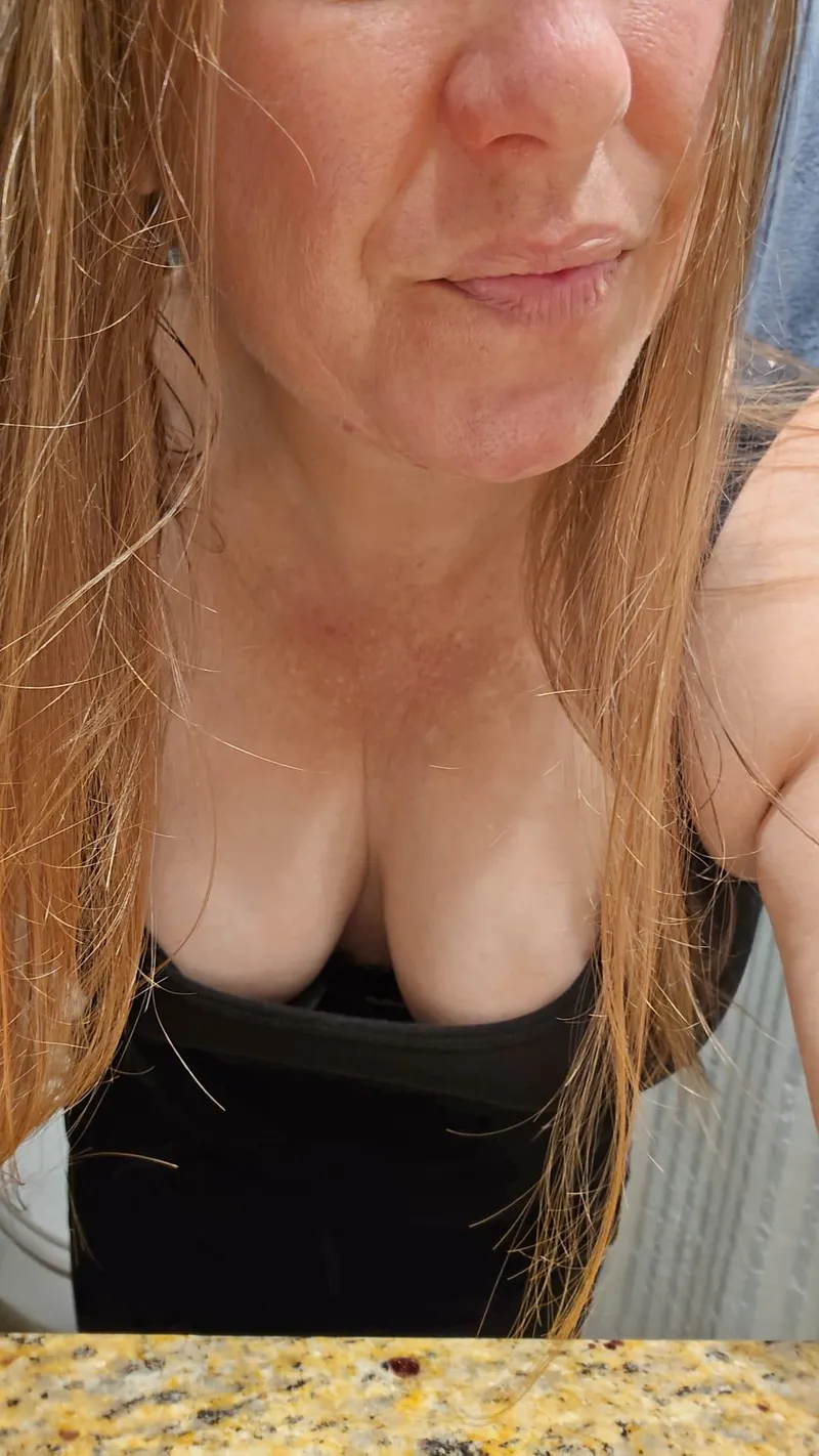 Thumbnail wildone80 Anticipates: 'Will I Catch My Patients Looking Today?' - A downblouse Story
