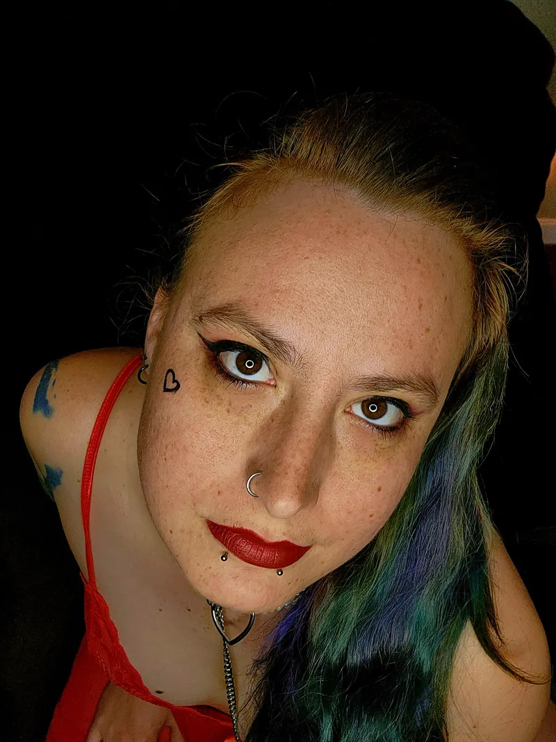 Thumbnail On Your Knees, Staring into Your Eyes - Miss_Evie_Kat's Intrigue