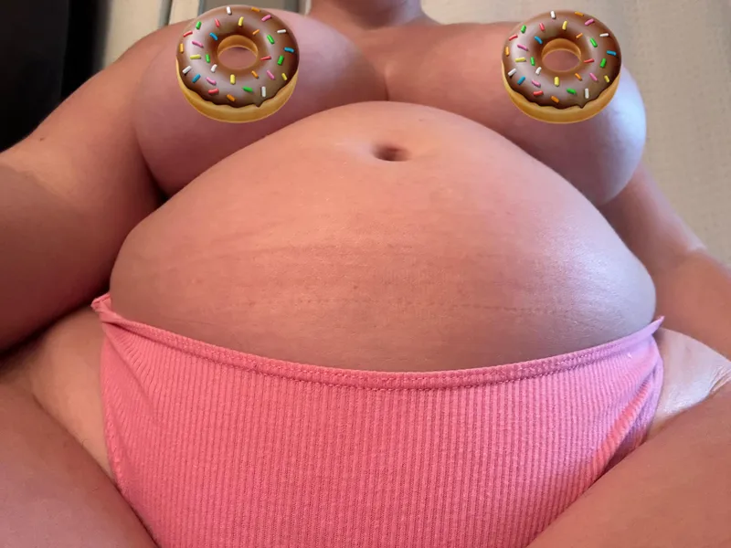 Thumbnail Curvy Reflections: Embracing BBW Status | lovesbreadsticks