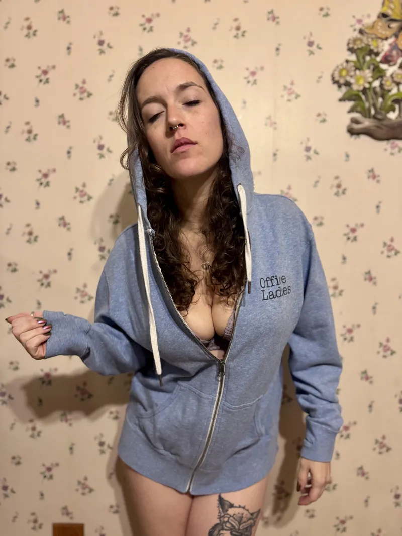 Thumbnail Feel the Vibe with 'When You Feel the Vibe' by Beascoffee_and_t