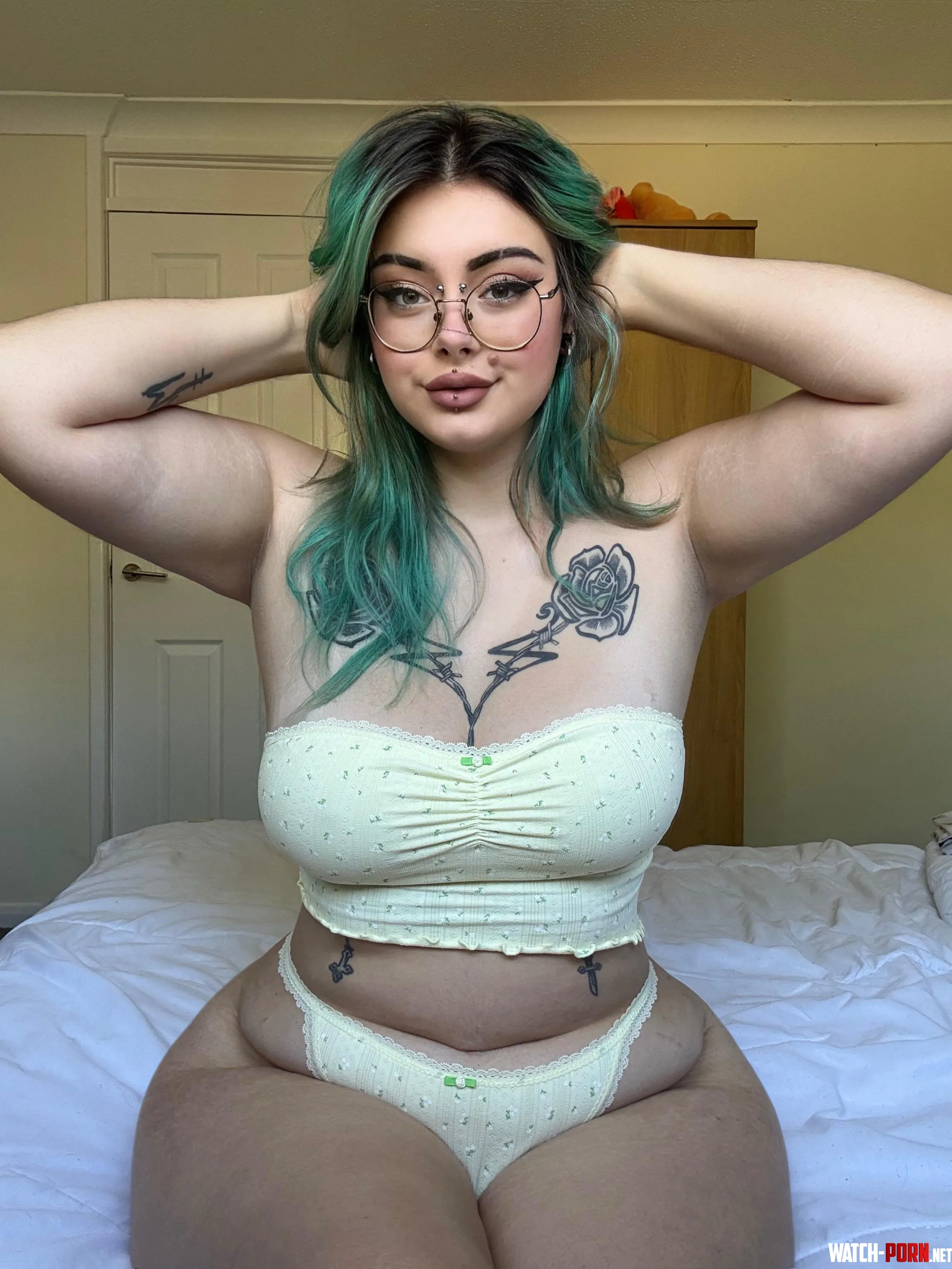 You’d nut within 5 minutes trust me by pastelxwh0re