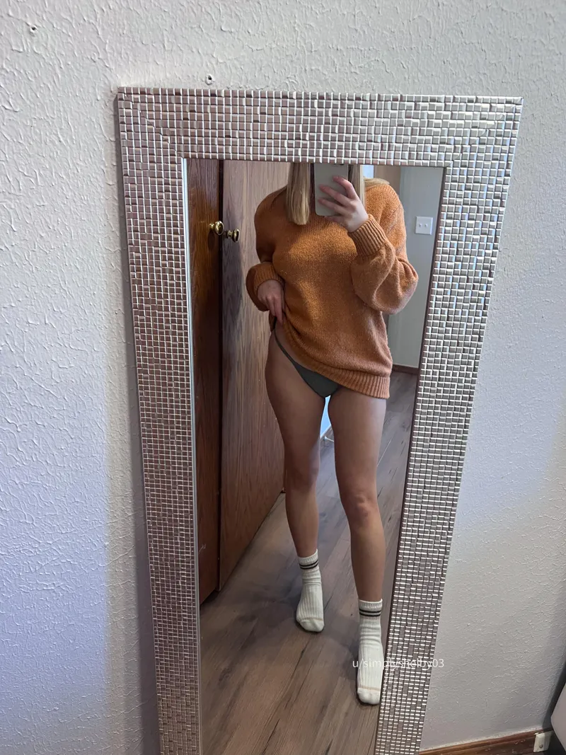 Thumbnail Barely Keeping It Covered: Maybe No Pants Today? | simplyshelby03