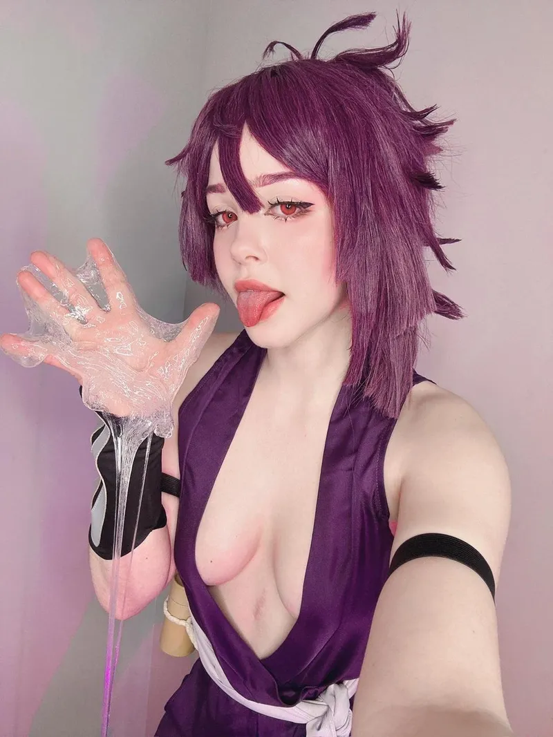 Thumbnail Charming Yuzuriha Cosplay by Emfox | egirlcake