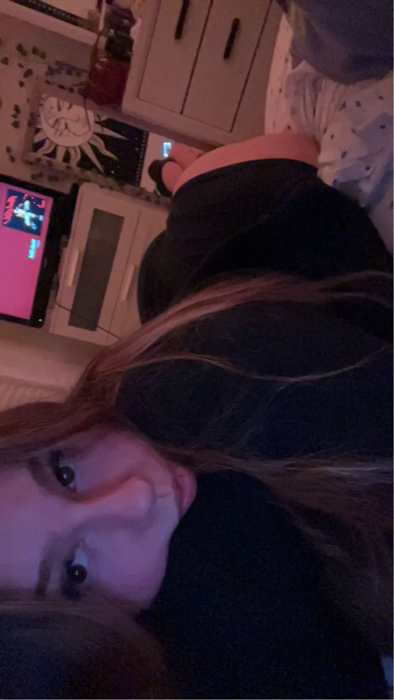 Thumbnail Join Rough_Poetry4318 for a Fun Night with 'Bored Tonight'