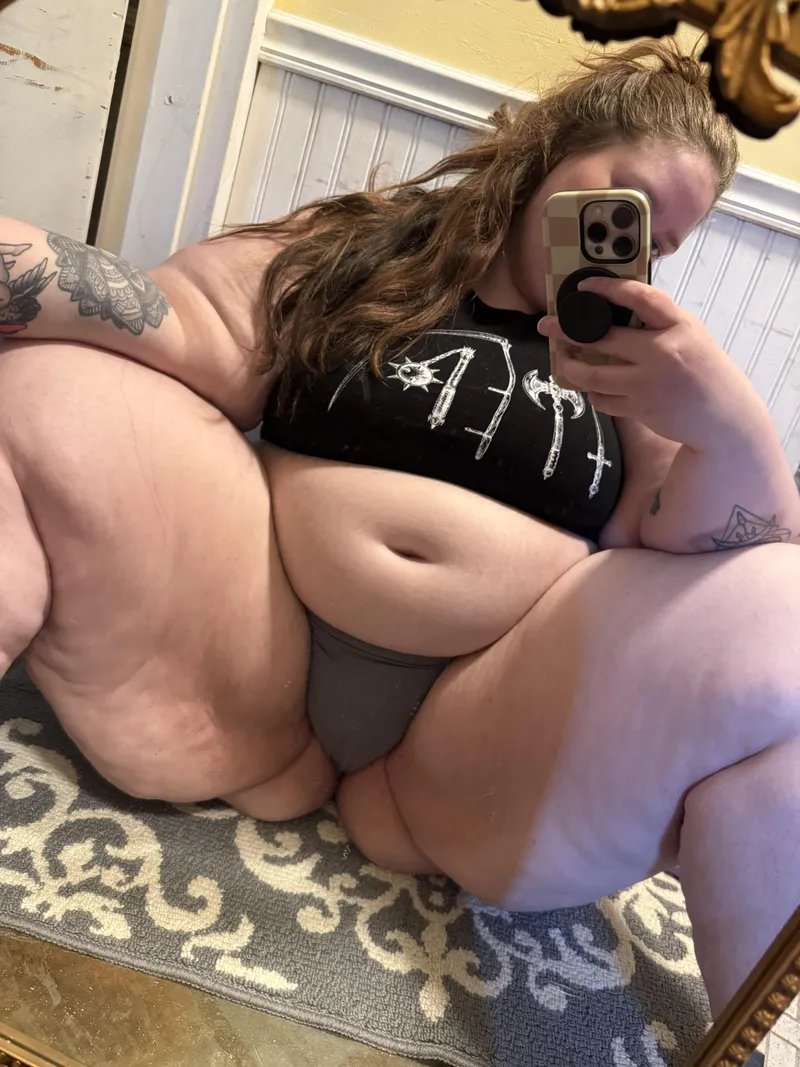 Thumbnail Inviting Intimacy: Just Enough Space for You | Creepineden8 | ssbbw