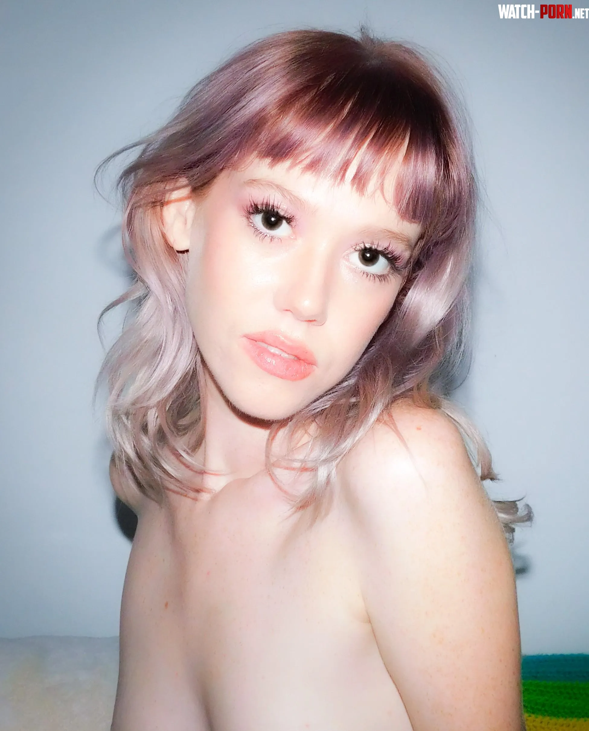 Trying out a new color by AngeloPizza