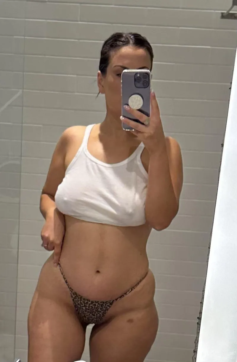 Thumbnail Post-Shower Pokies Unveiled | MrsHurricaneEmily