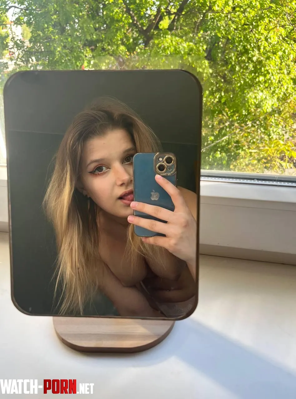 my first time here, hi everyone 18yo by meupai365
