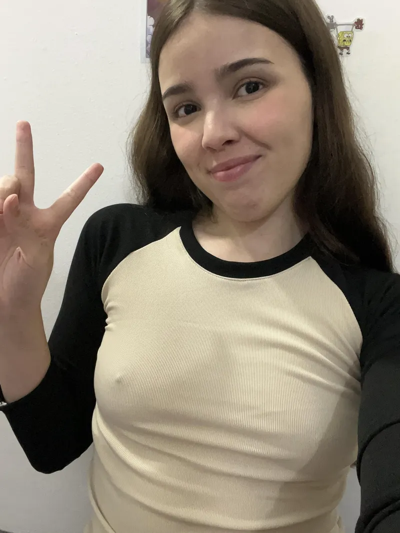 Thumbnail Embracing Bra-Free Pokies | lulucuddles
