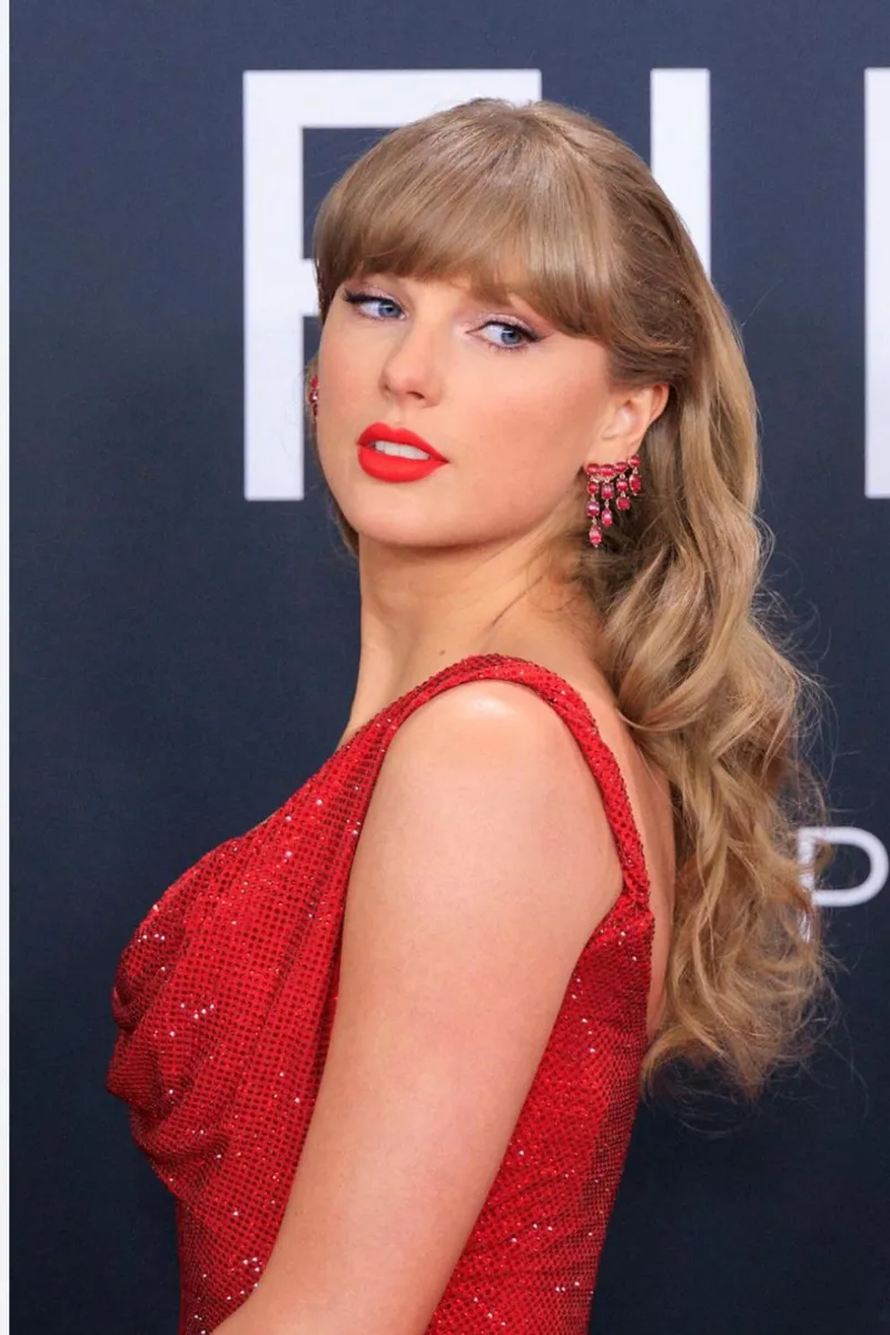 Thumbnail Seeking Sexy: In Search of Taylor Pics with Many-Perception-9336 in celebsnaked