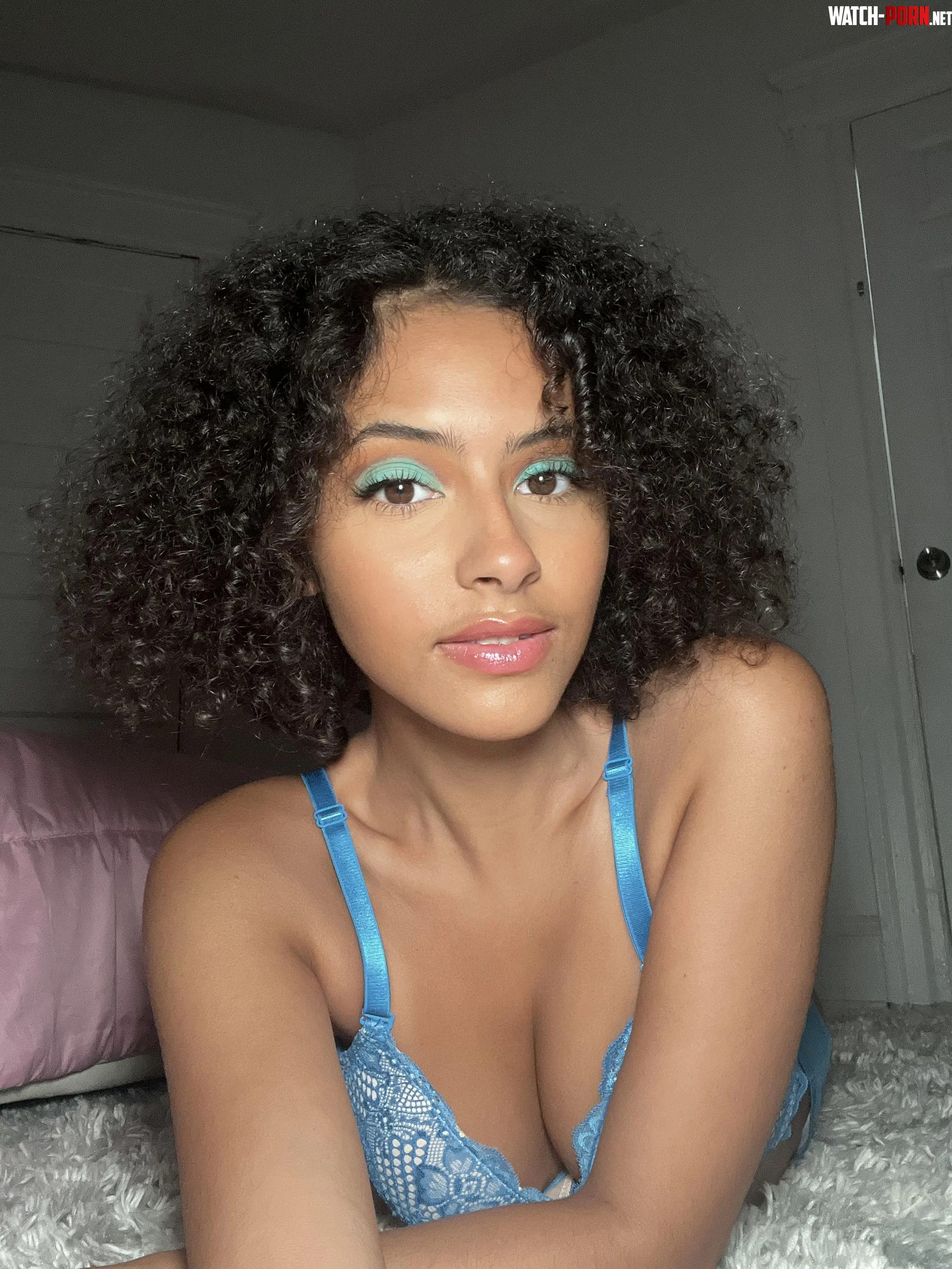 Good Saturday Vibes!! by naomidazexo