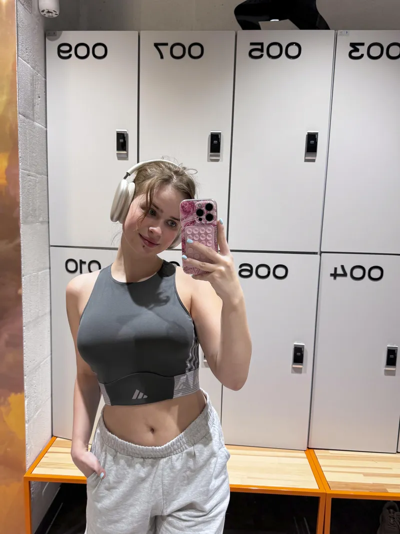 Thumbnail pumpkinpieRi's Charmed Belly or Top: You Decide | croptopgirls