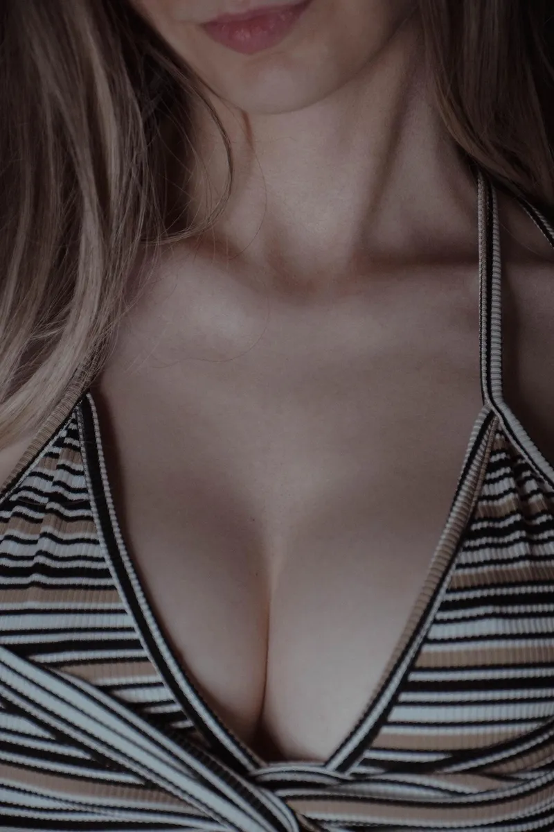 Thumbnail Love Looking Into My Cleavage - Enjoy! cleavage by buonbella