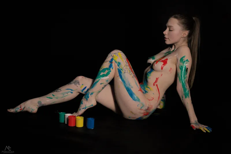 Thumbnail Artistic Beauty: Expressing Femininity as a Canvas