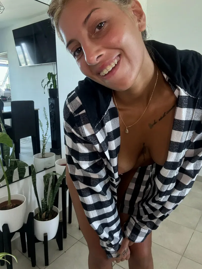 Thumbnail MysticMomma2 Wishes Happy Weekend with a Downblouse Snap