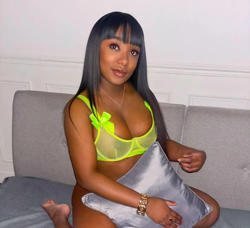 Thumbnail Ebony Amateurs Unleashed: Should You Take the Plunge? | babemichelle
