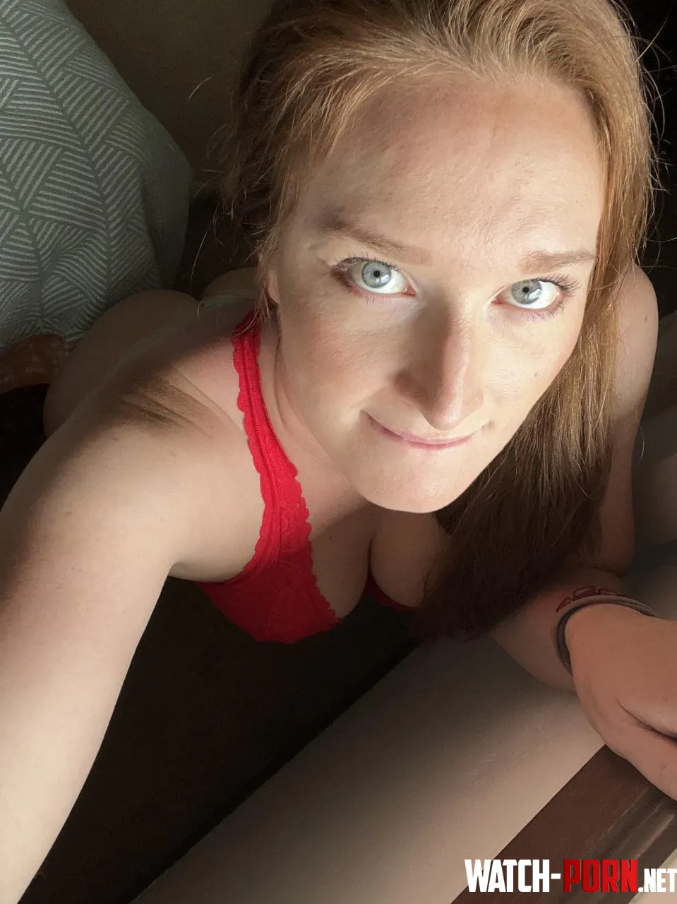 Hot loads all over my hair and face by Jessginger18