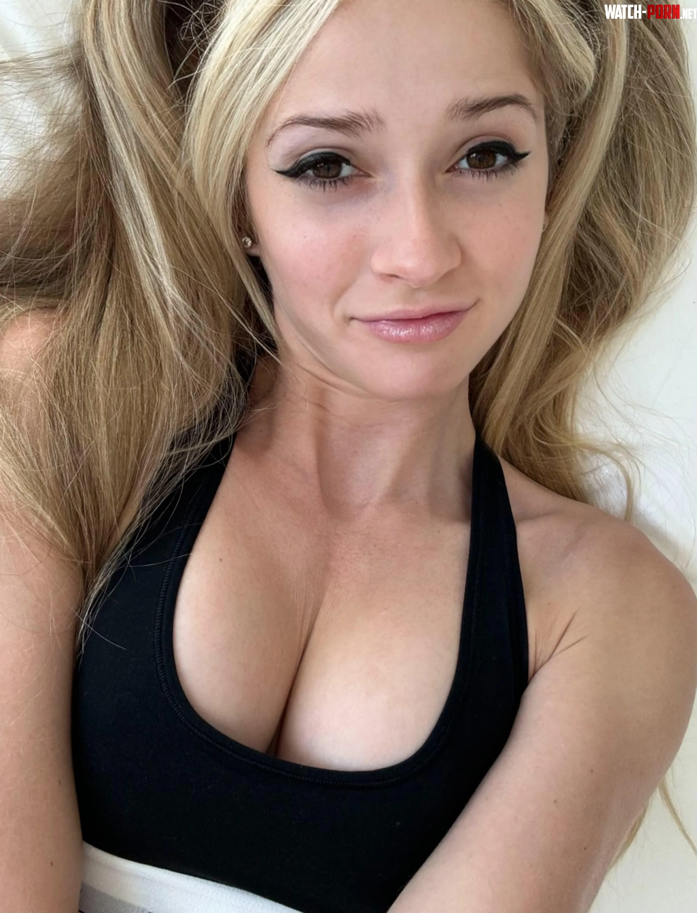 The only cleavage I have to offer ;) by rileyrae_official