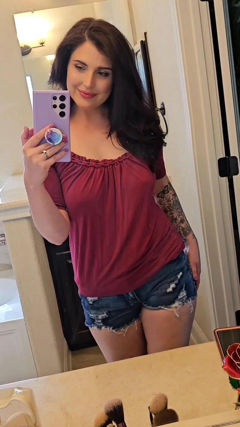 Thumbnail Feeling Cute and Pokie: A Vibrant Encounter with NurseNextDoor16