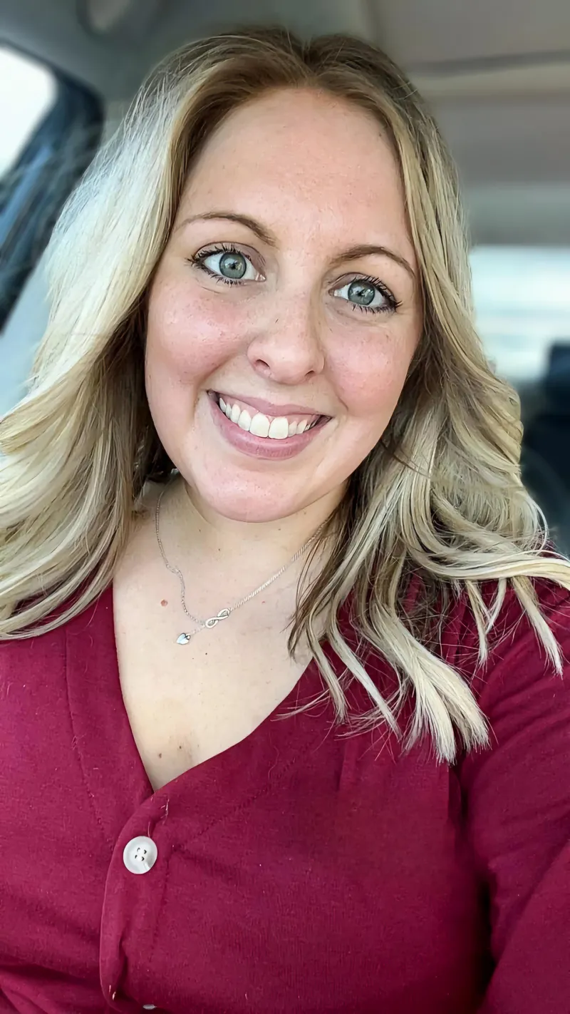 Thumbnail No Filter Blonde Look: Less Makeup, More Confidence | TheJessiJaymes