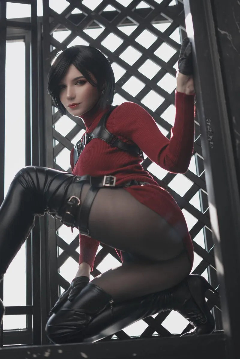 Thumbnail Cosplay Girls: Ada Wong Cosplay from Resident Evil