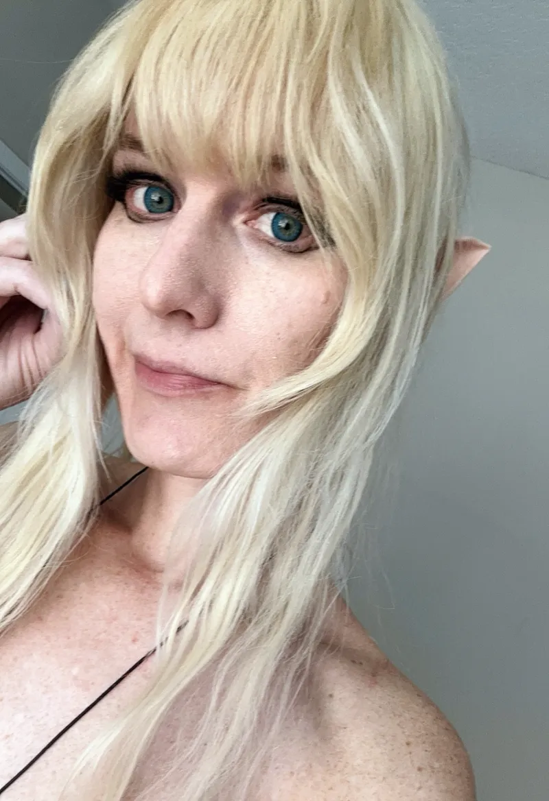 Thumbnail SunnyBunnyMina: Your Dream Nerdy Elf Girl Unveiled