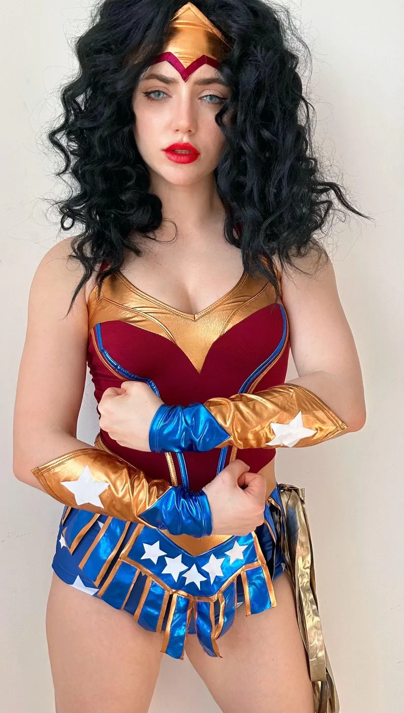 Thumbnail Fleurxy Channels Wonder Woman from All Star Comics in Perfect Cosplay