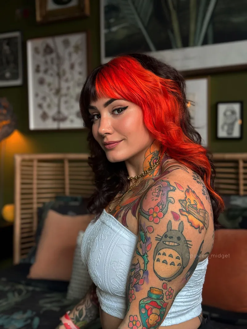 Thumbnail Contrasting Cuteness: Dive into power_midget's World of PunkGirls