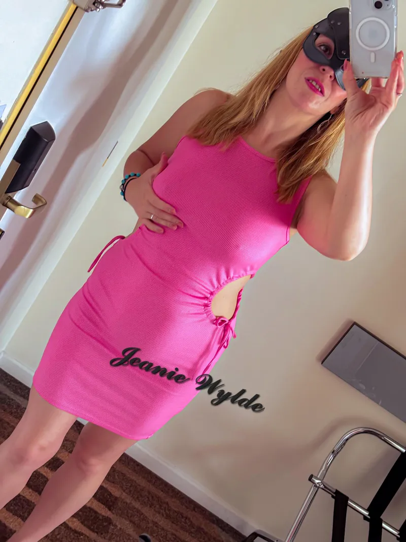 Thumbnail Jeanie_Wylde's Powerful Pink Dress Revelation