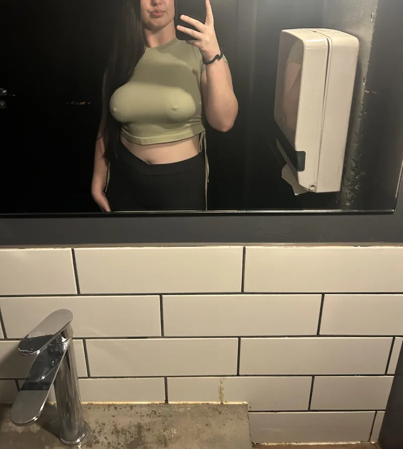 Thumbnail Southern-Car-2949's Night at the Bar | Chubby Display