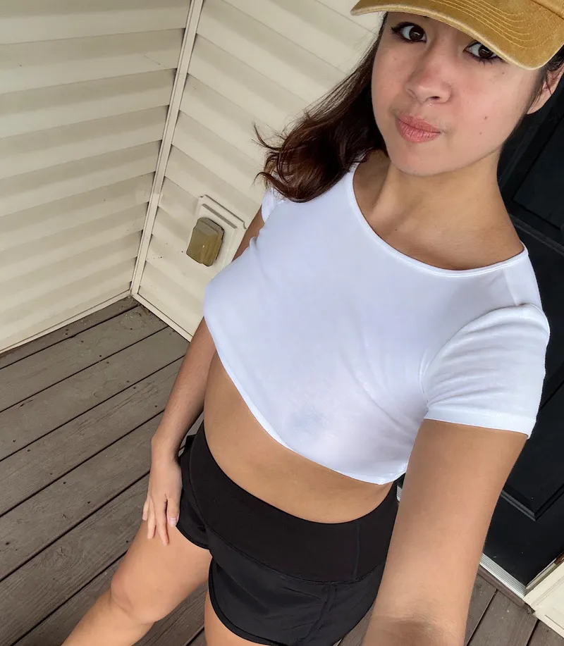 Thumbnail Fabulous_Fall7460 Enjoys Deck Moments Braless: Experience True Freedom