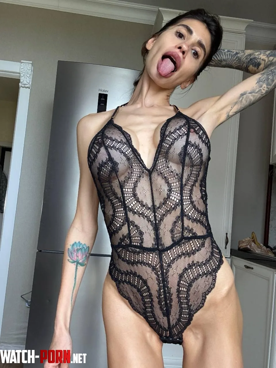 I bet you wanna see what's behind by YourSweetChickk