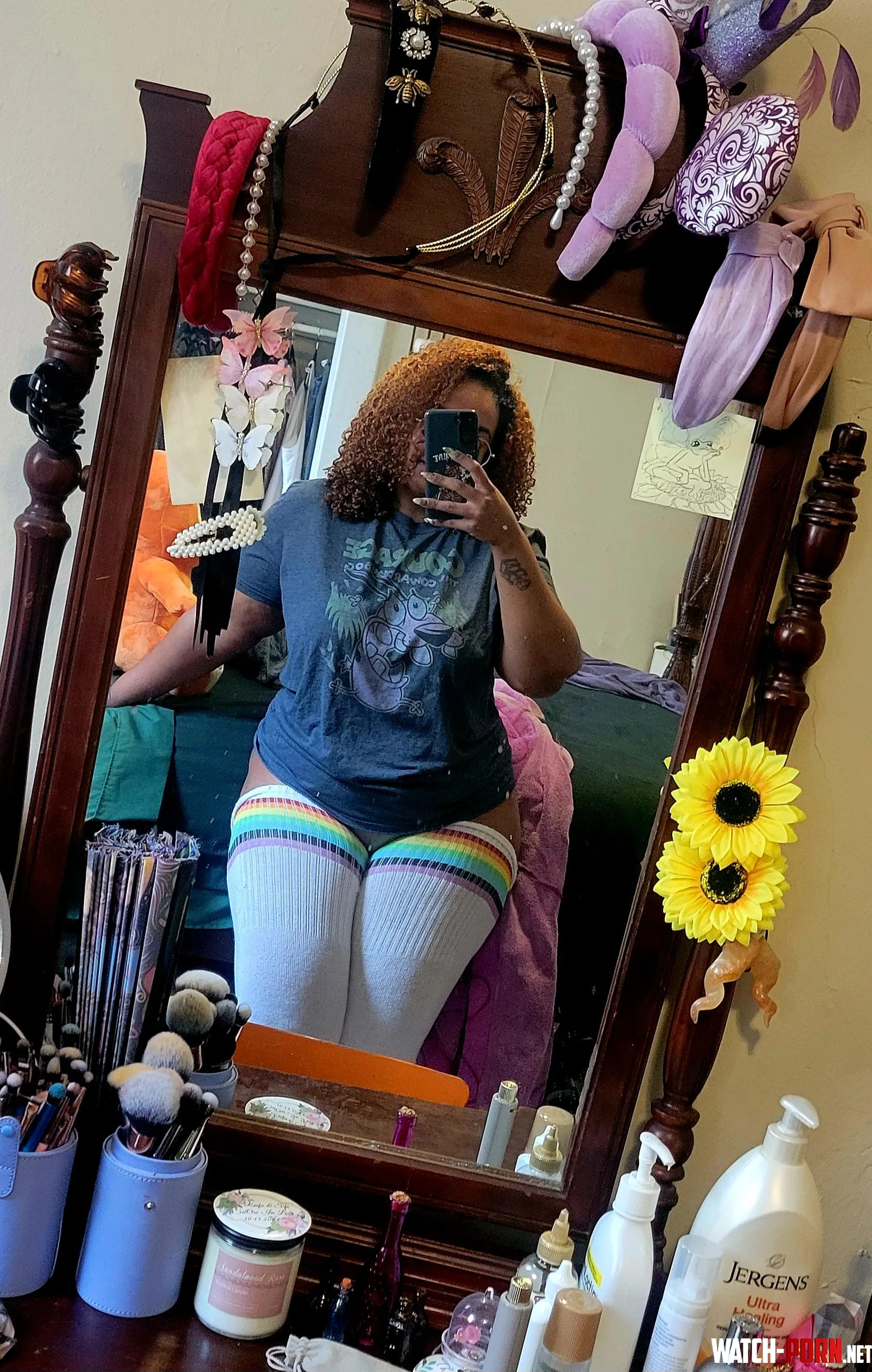 [F] I stole this shirt from a boy 🤭 by faceless_ryn