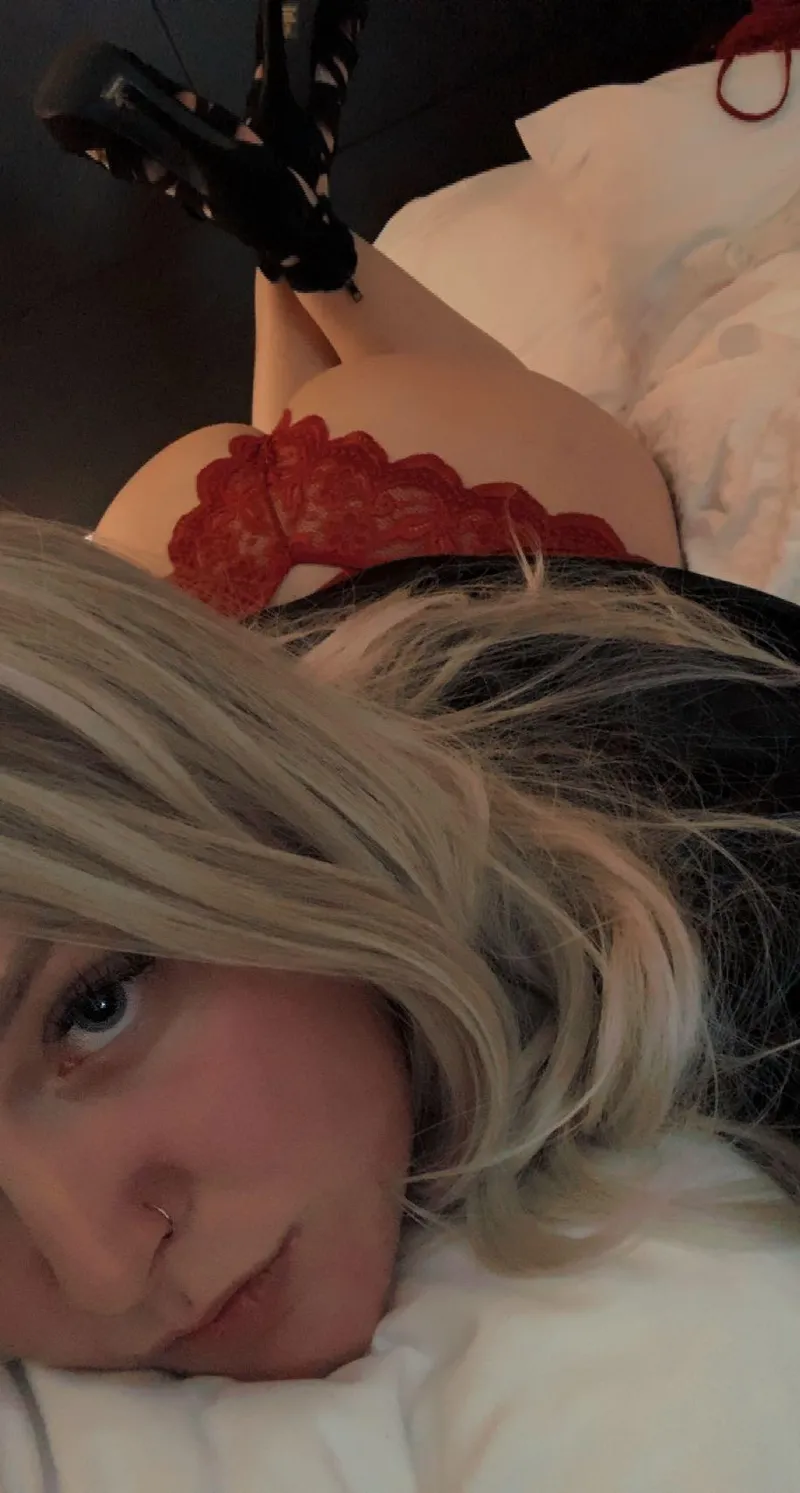 Thumbnail Irresistible Temptation: Dive into OnlyFans Charm by ShaeRylee