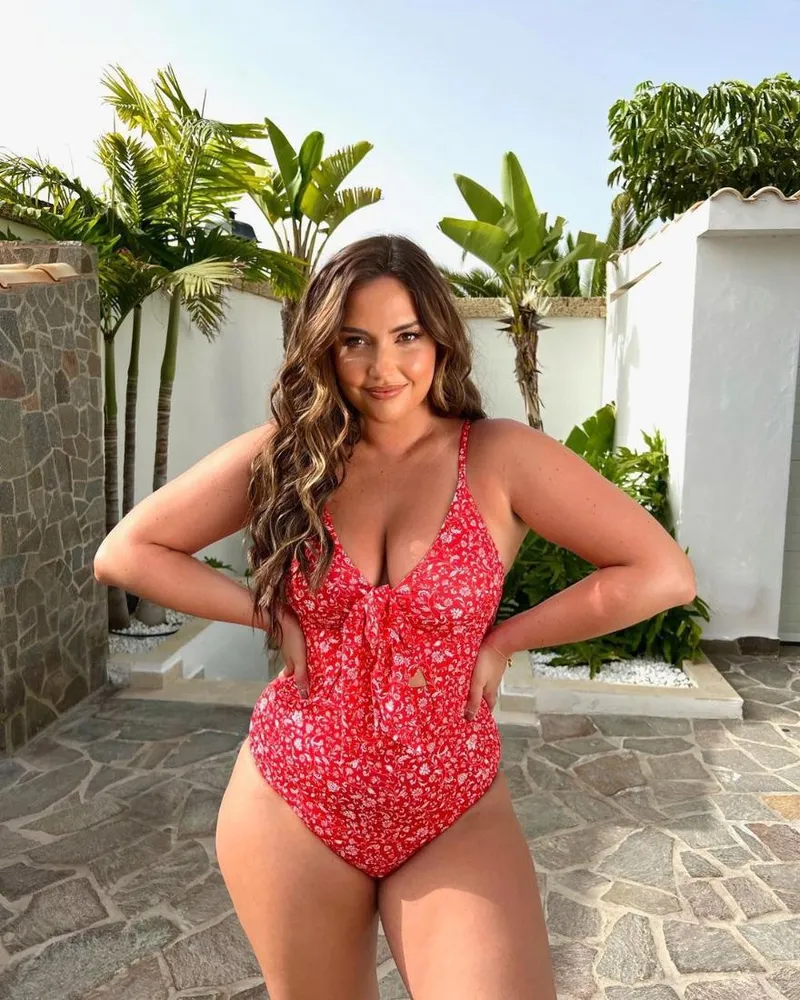 Thumbnail Jacqueline Jossa and Her Charm - Legitimate_Plenty426 | Celebswithbigtits