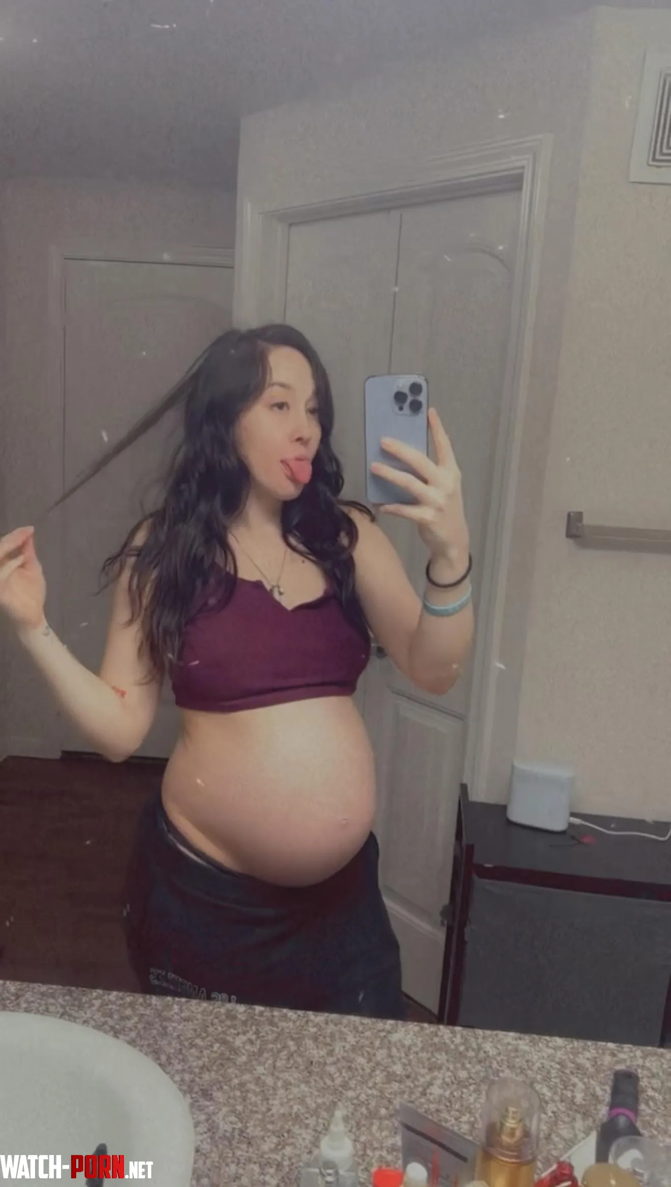 Are you attracted to pregnant women? by uncutliz
