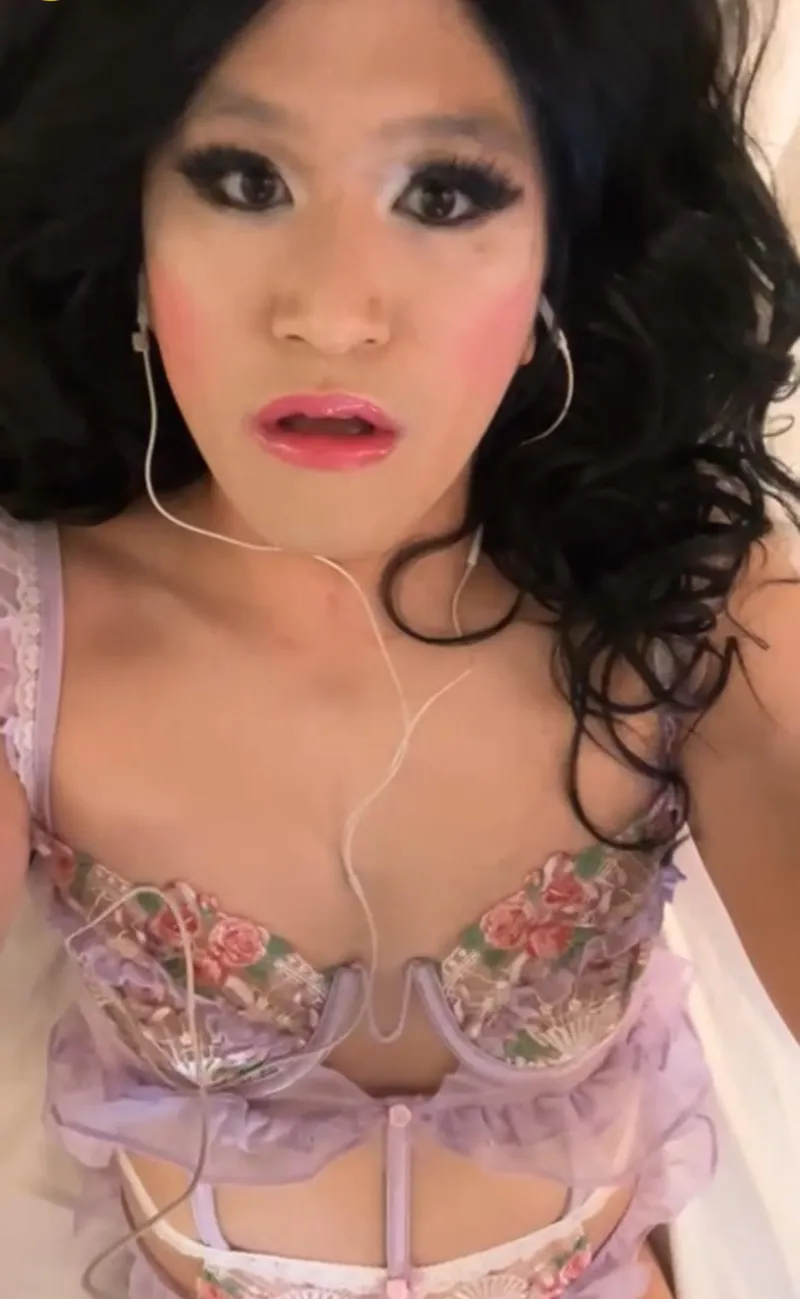 Thumbnail Sissyslutazn's Craving: BWC for an Asian Sissy Adventure