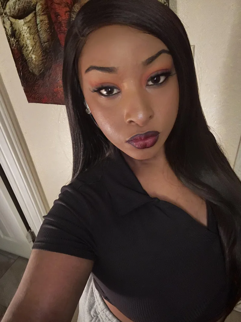 Thumbnail Spellbinding Sensuality with Queenviolaaa | classysexy
