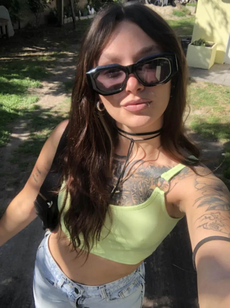 Thumbnail Ember_Eclipse Raves About Favorite Crop Top on Croptopgirls